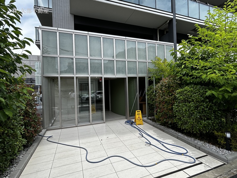 �G���g�����X