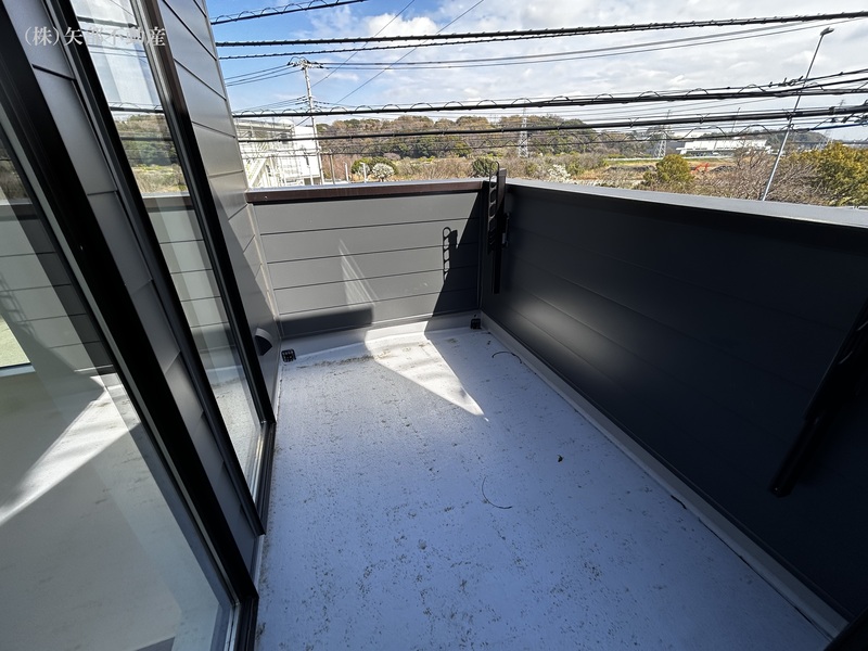 �o���R�j�[