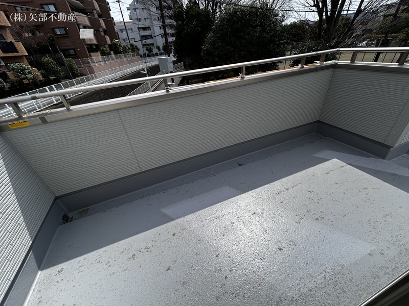 �o���R�j�[