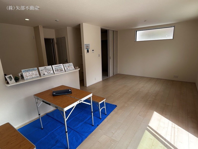 ���r���O