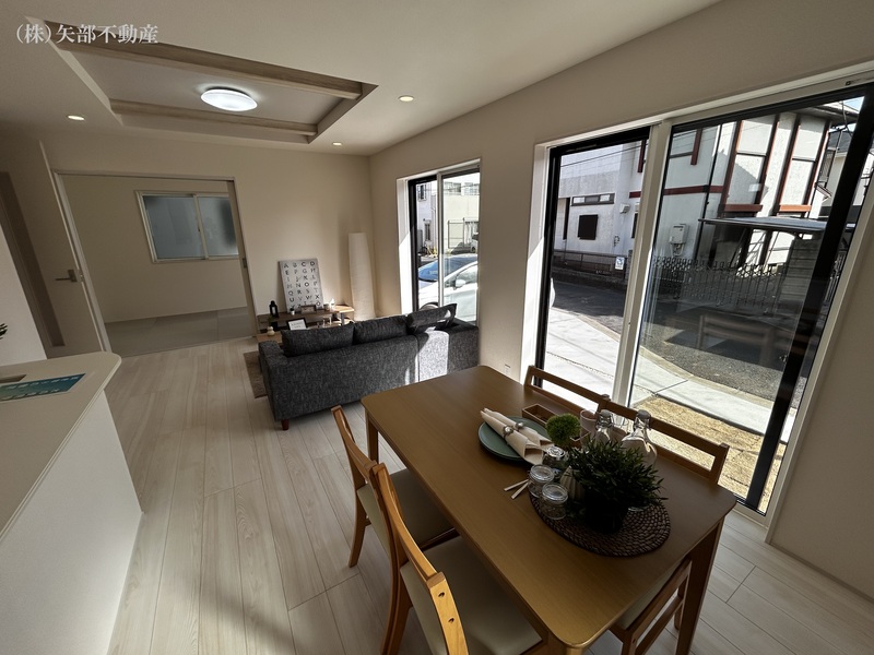 ���r���O