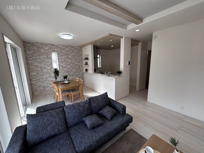 ���r���O