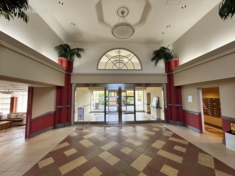 �G���g�����X�z�[��