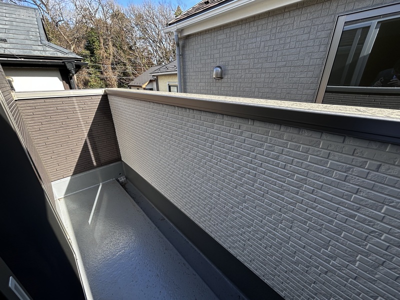 �o���R�j�[