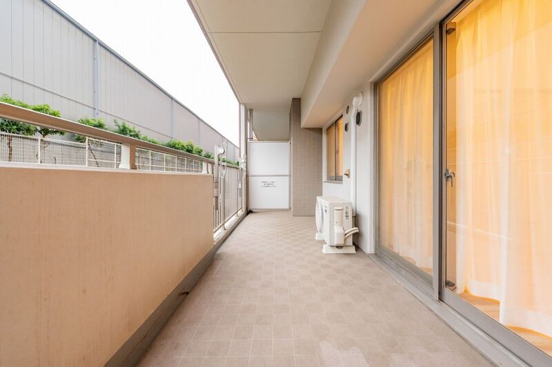 �o���R�j�[