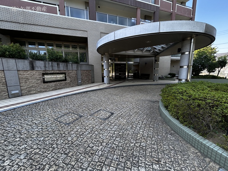 �G���g�����X