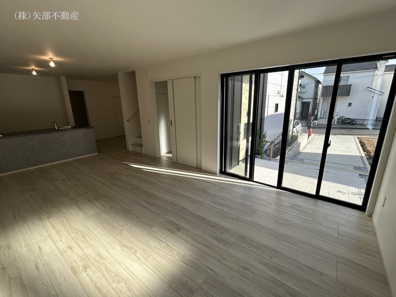 ���r���O