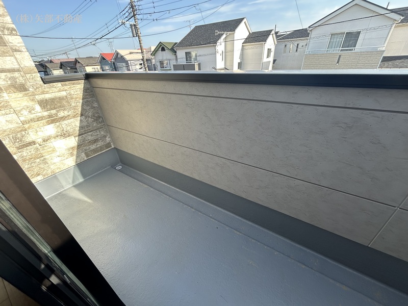 �o���R�j�[